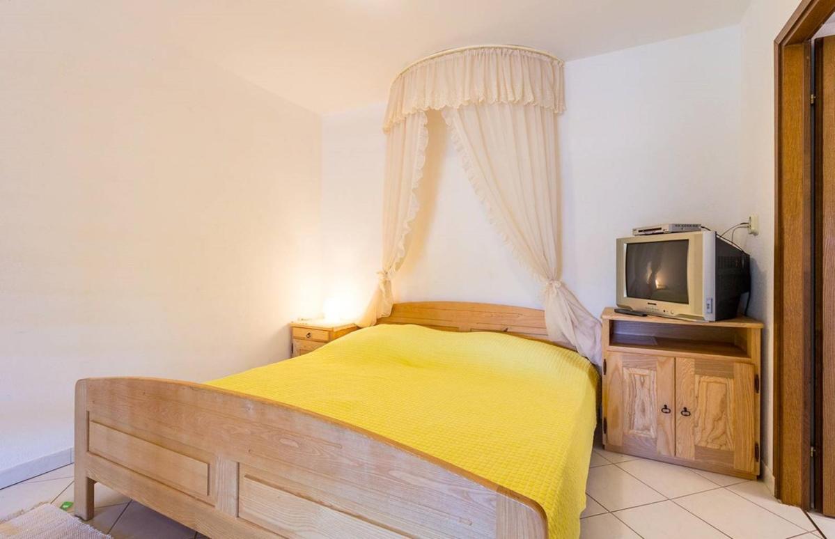 Apartments Vjera Медулин Экстерьер фото